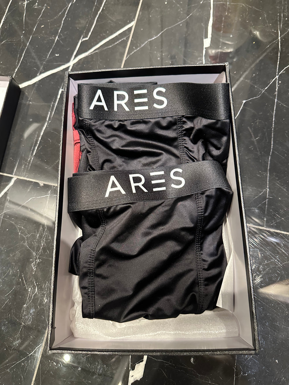 <h2>٦٥٬٢١٢+</h2><h2>عملاء سعداء</h2>