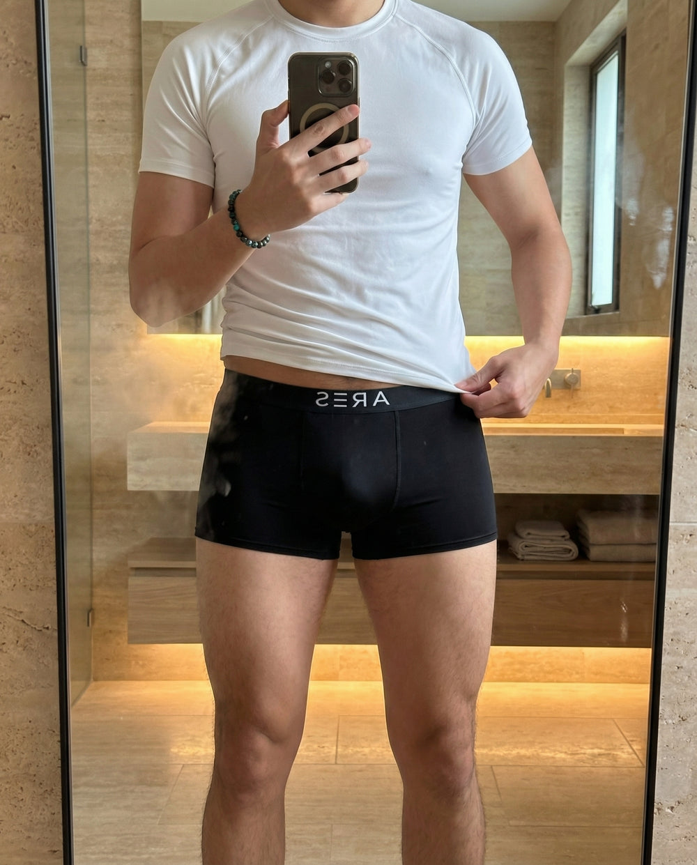 <h2>٦٥٬٢١٢+</h2><h2>عملاء سعداء</h2>